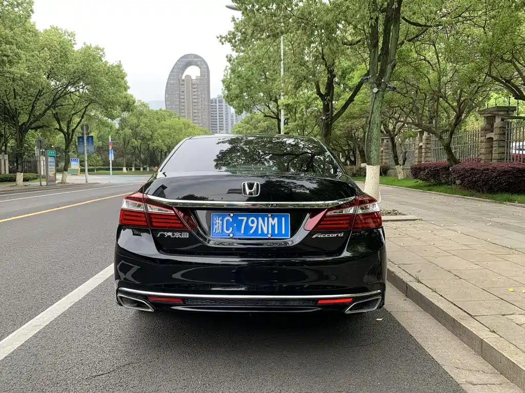 Honda Accord 2018 — фото 17