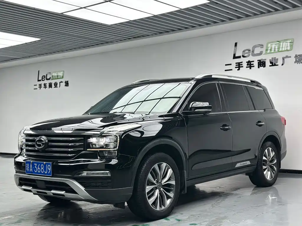 GAC Trumpchi GS8 2017 — фото 1