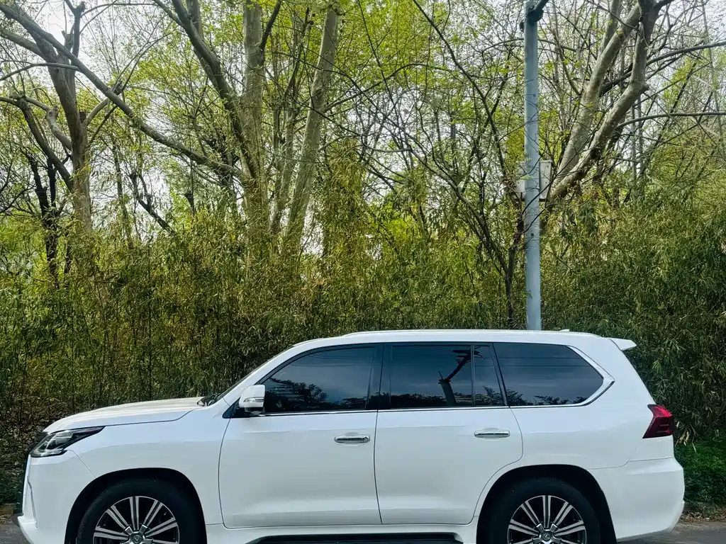 Lexus LX 2016 — фото 3