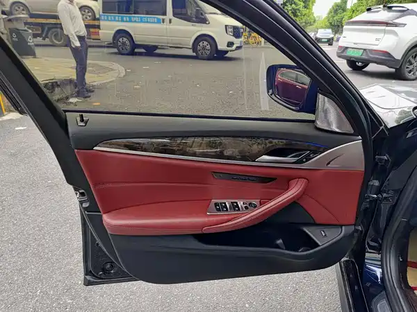 BMW 5 Series 2018