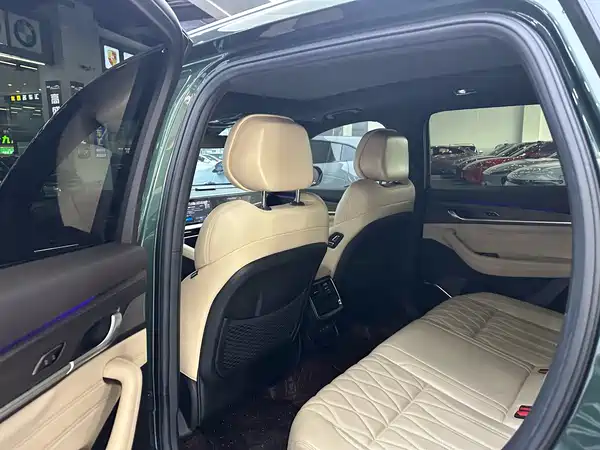 Geely Xingyue L 2024