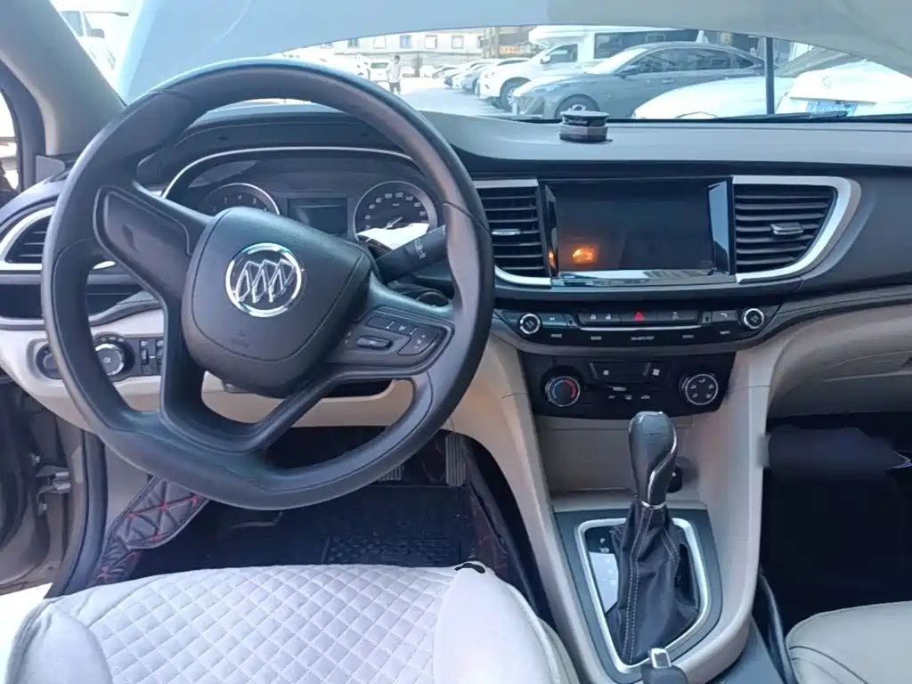 Buick Excelle 2017 — фото 10