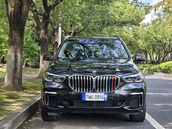 BMW X5 2023