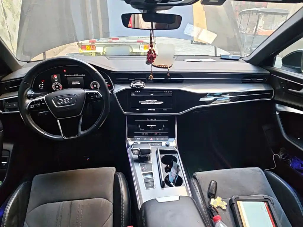 Audi A6L 2021
