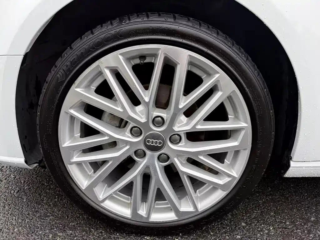 Audi A3 2018 — фото 14