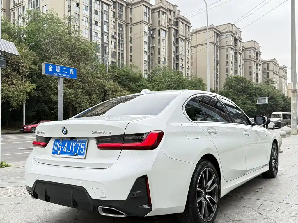 BMW 3 Series 2023