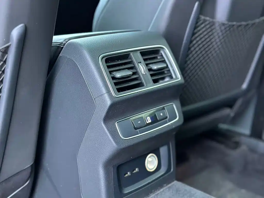 Audi Q5L Sportback 2022 — фото 13