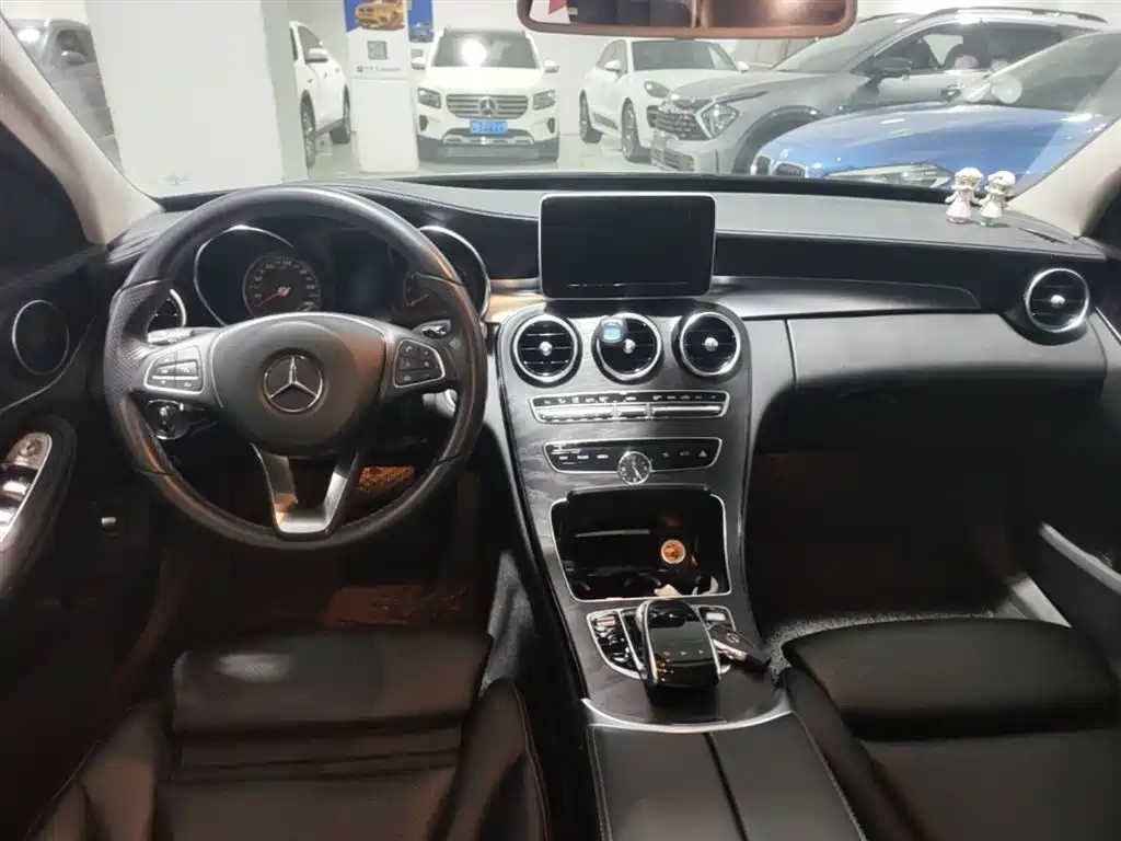 Mercedes-Benz C-Class 2017 — фото 10