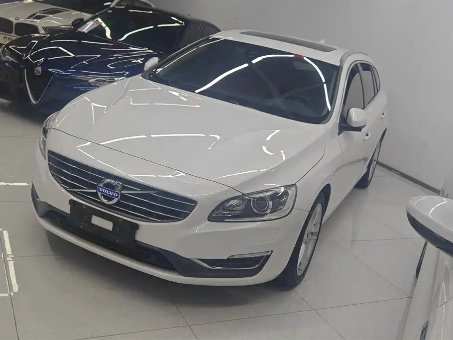Volvo V60 2015