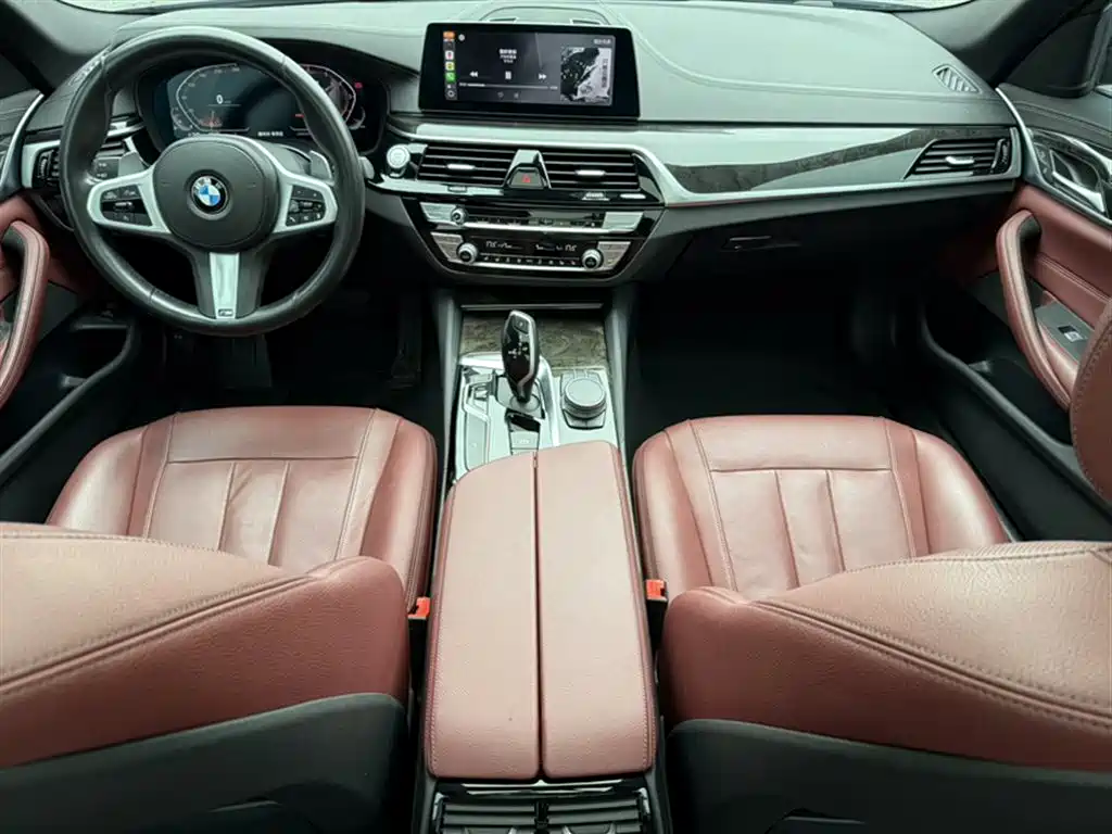 BMW 5 Series 2020 — фото 20