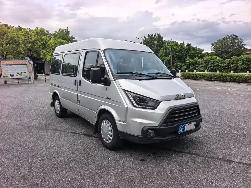 JMC Tesla 2018
