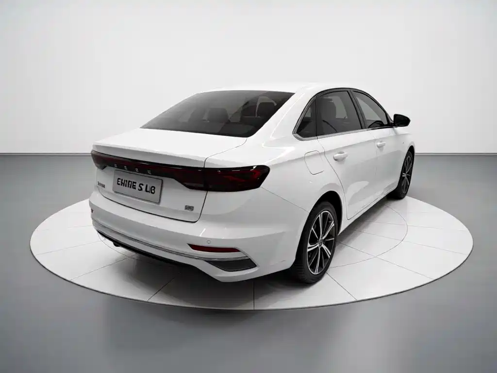 Geely Emgrand 2022