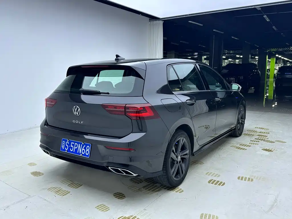 Volkswagen Golf 2023
