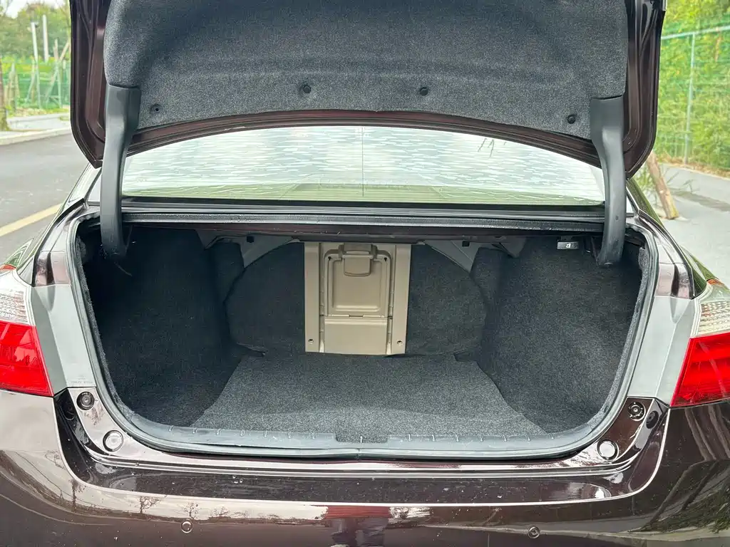 Honda Accord 2014 — фото 19