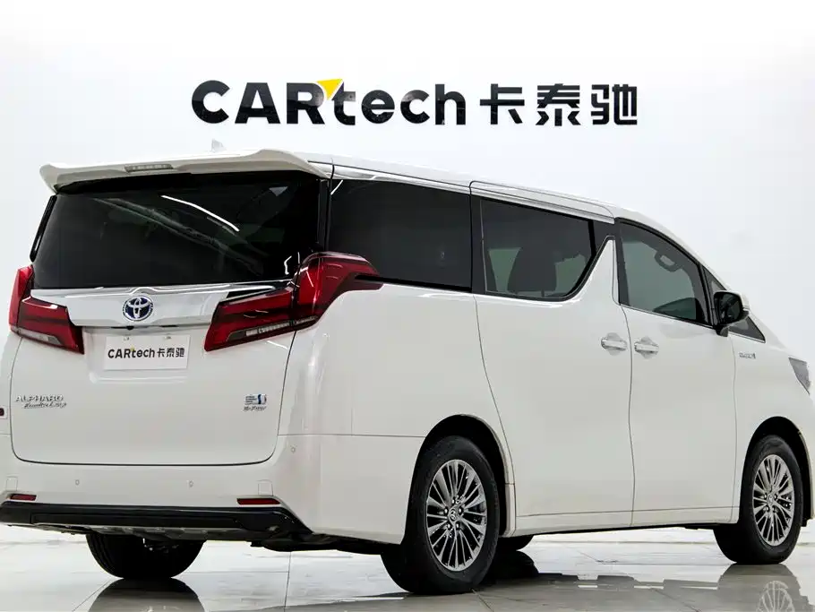 Toyota Alphard 2023