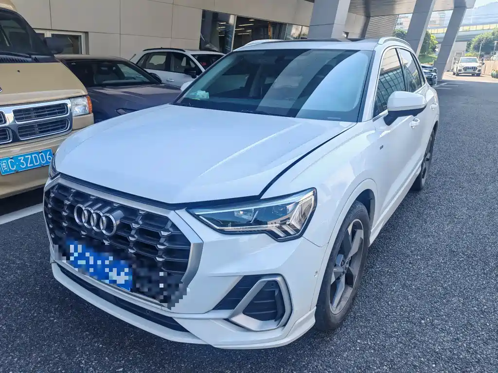 Audi Q3 2023