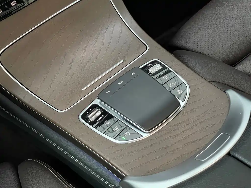 Mercedes-Benz GLC 2019 — фото 17