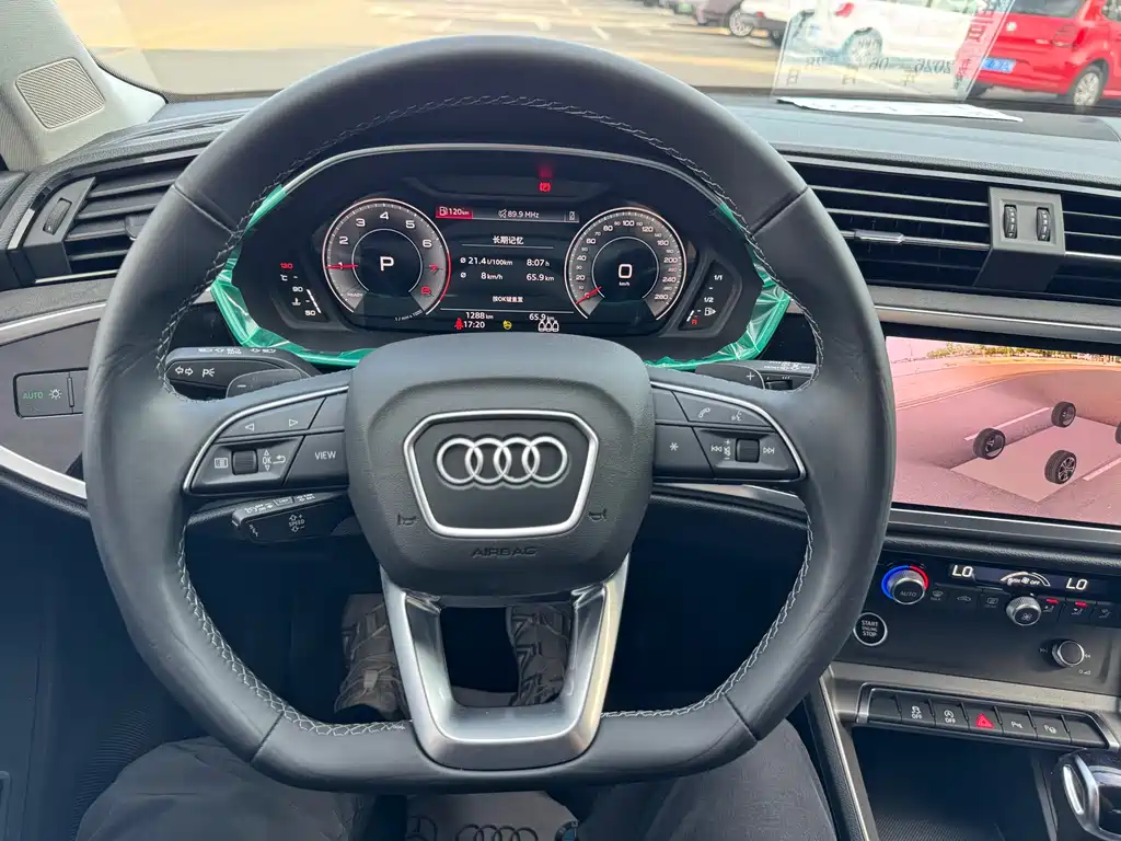 Audi Q3 2023 — фото 14