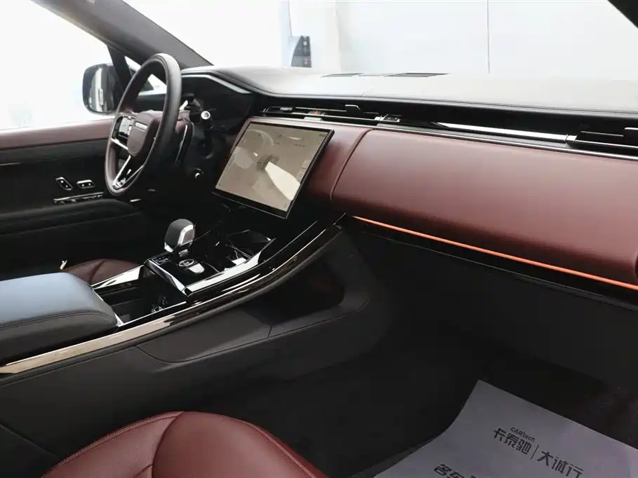 Land Rover Range Rover Sport 2024 — фото 21