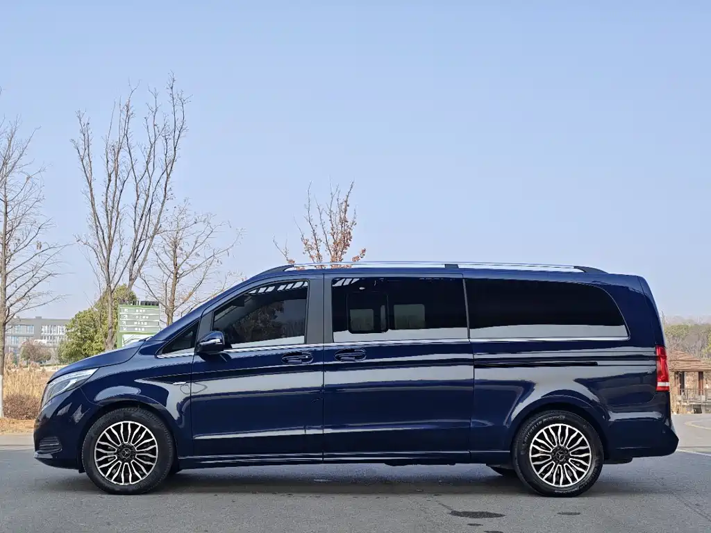 Mercedes-Benz V-Class 2018 — фото 4