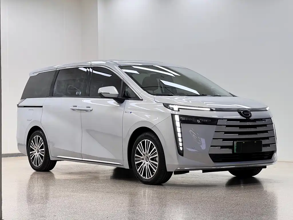 GAC Motor E8 PHEV 2024 — фото 3