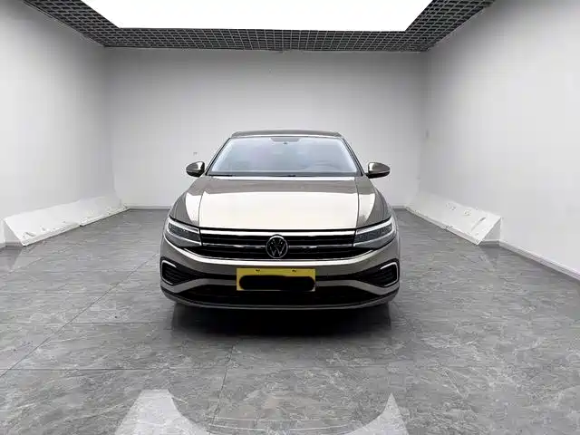 Volkswagen Bora 2023