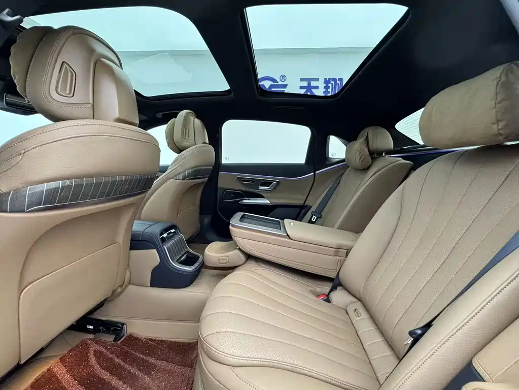 Mercedes-Benz E-Class New Energy 2025 — фото 12