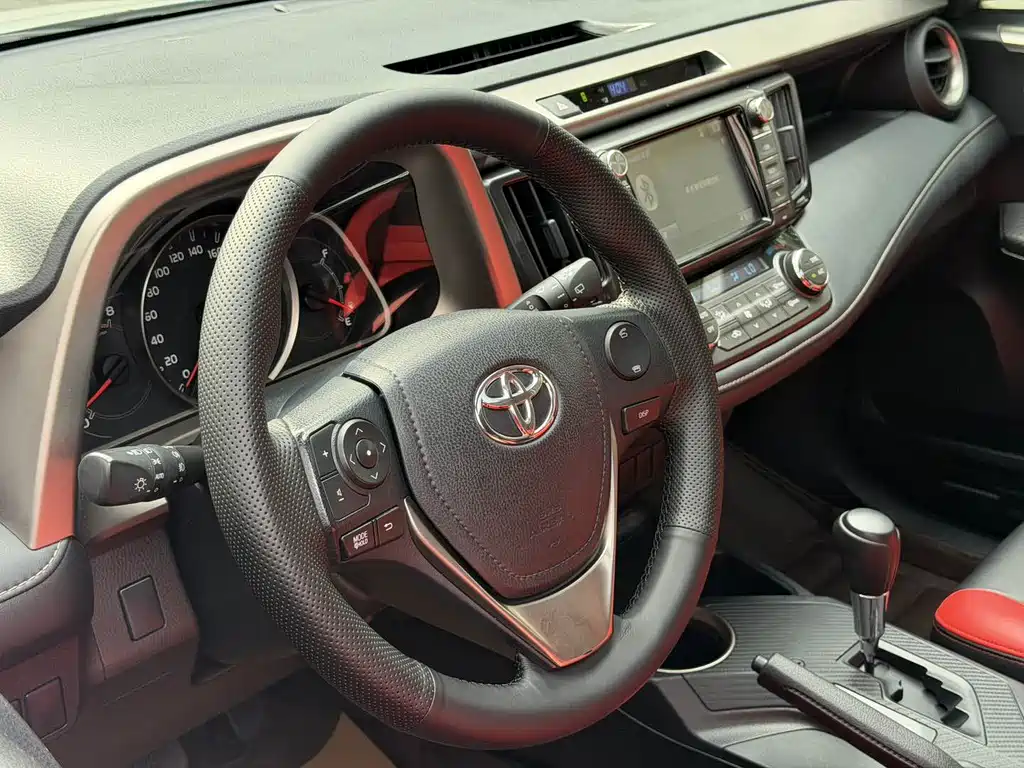 Toyota RAV4 2016