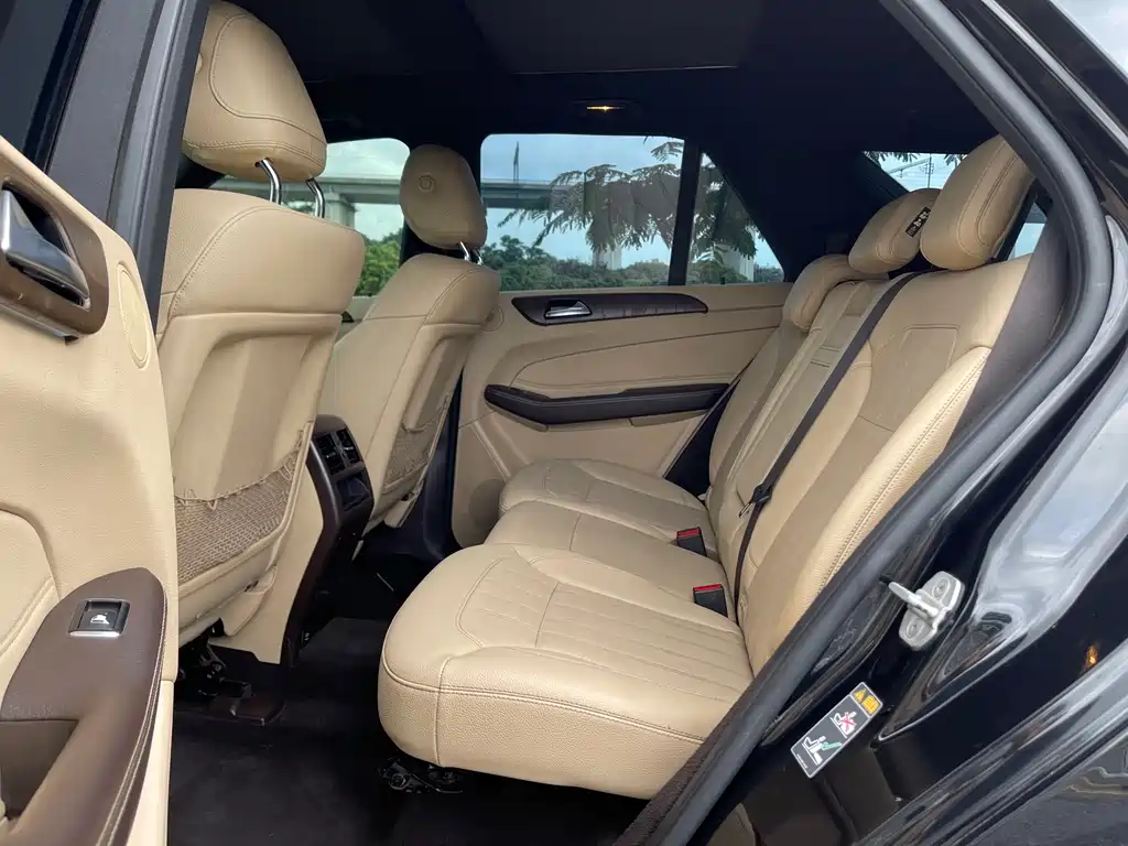 Mercedes-Benz GLE 2018 — фото 28