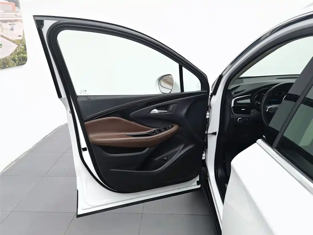 Buick Envision Plus 2021 — фото 8