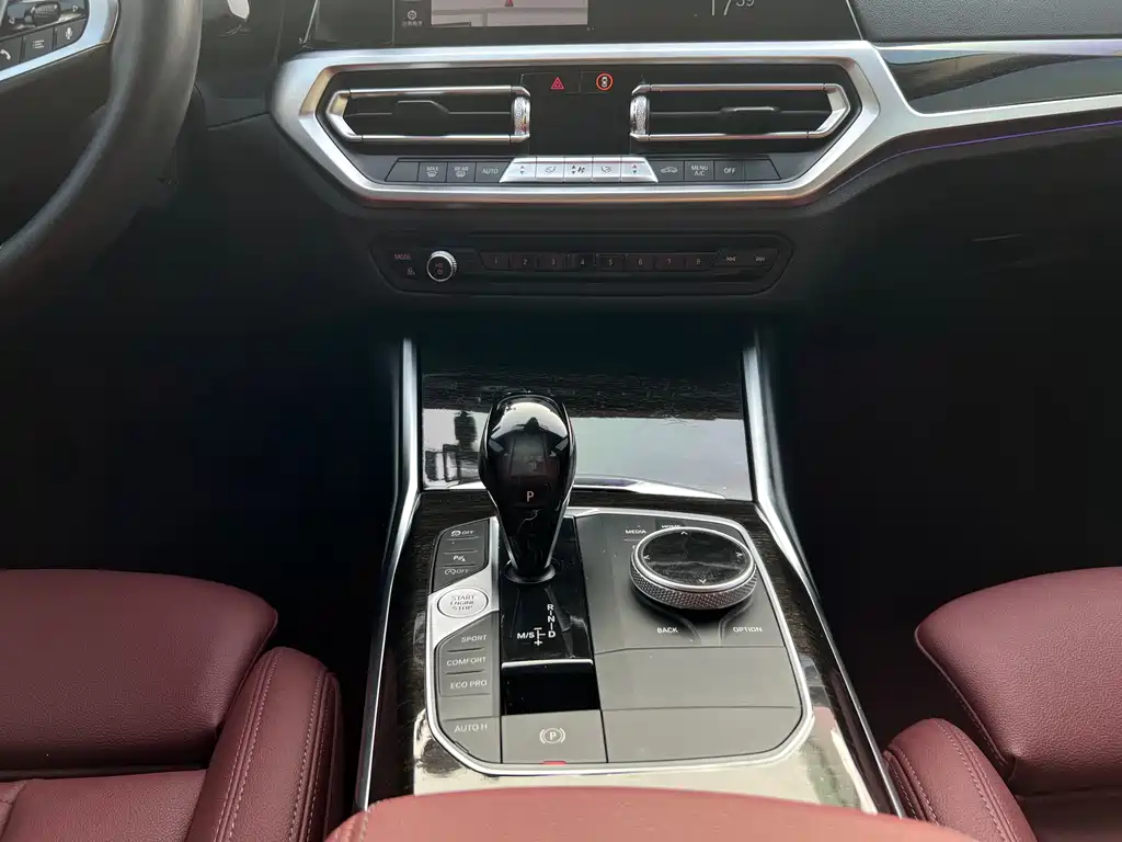 BMW 3 Series 2022 — фото 12