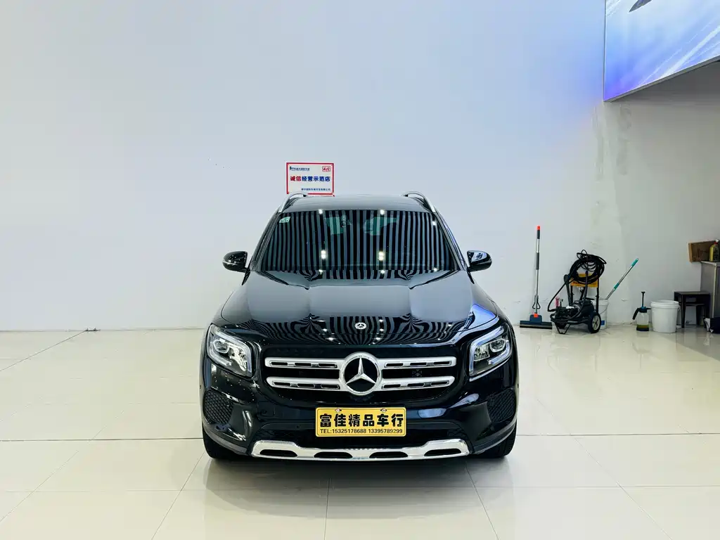 Mercedes-Benz GLB 2021