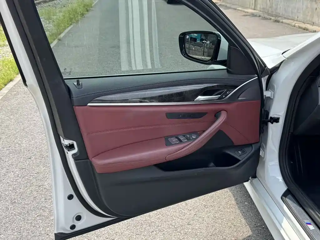 BMW 5 Series 2020