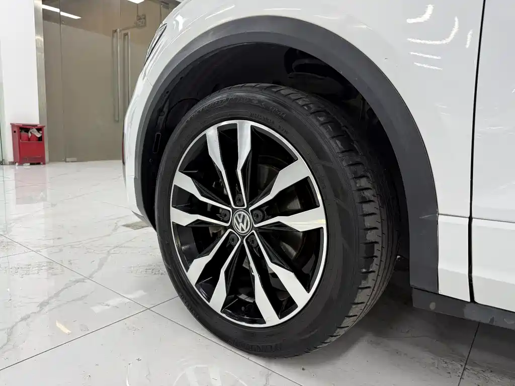 Volkswagen T-Roc 2020 — фото 6