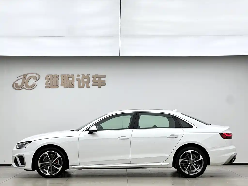Audi A4L 2021 — фото 3