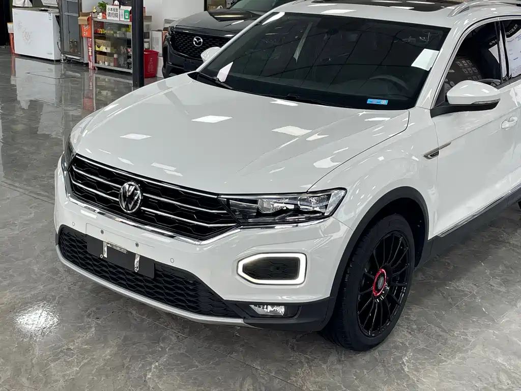 Volkswagen T-Roc 2021 — фото 18