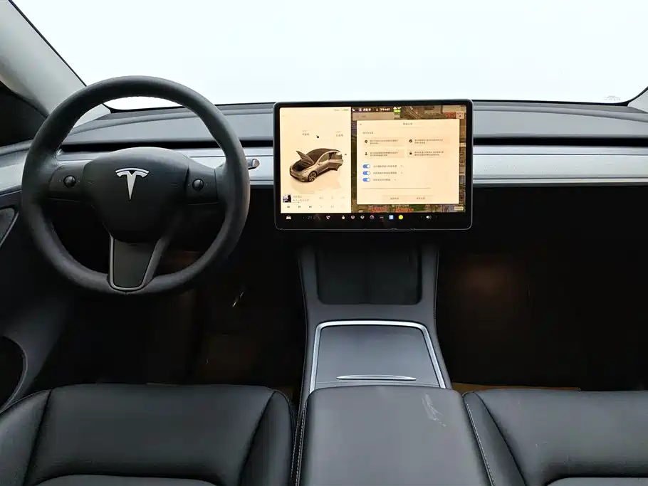 Tesla Model Y 2024 — фото 12