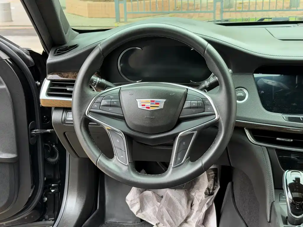 Cadillac CT6 2020 — фото 30