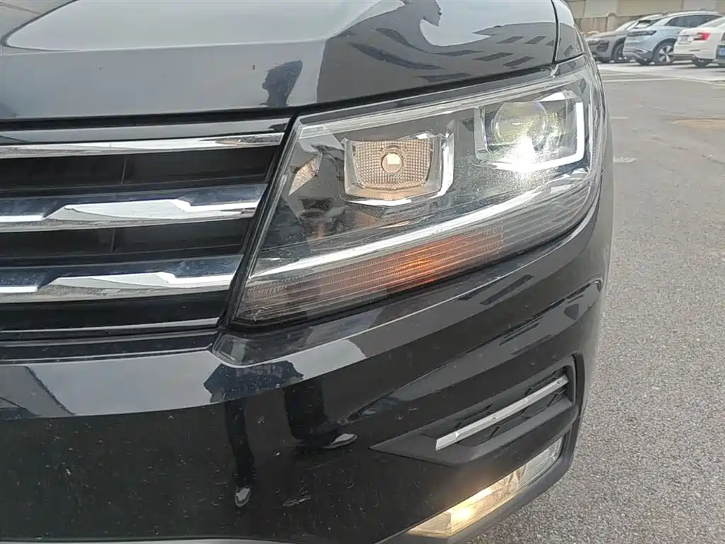 Volkswagen Tiguan L 2020 — фото 24