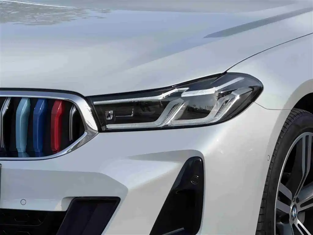 BMW 6 Series GT 2025 — фото 3