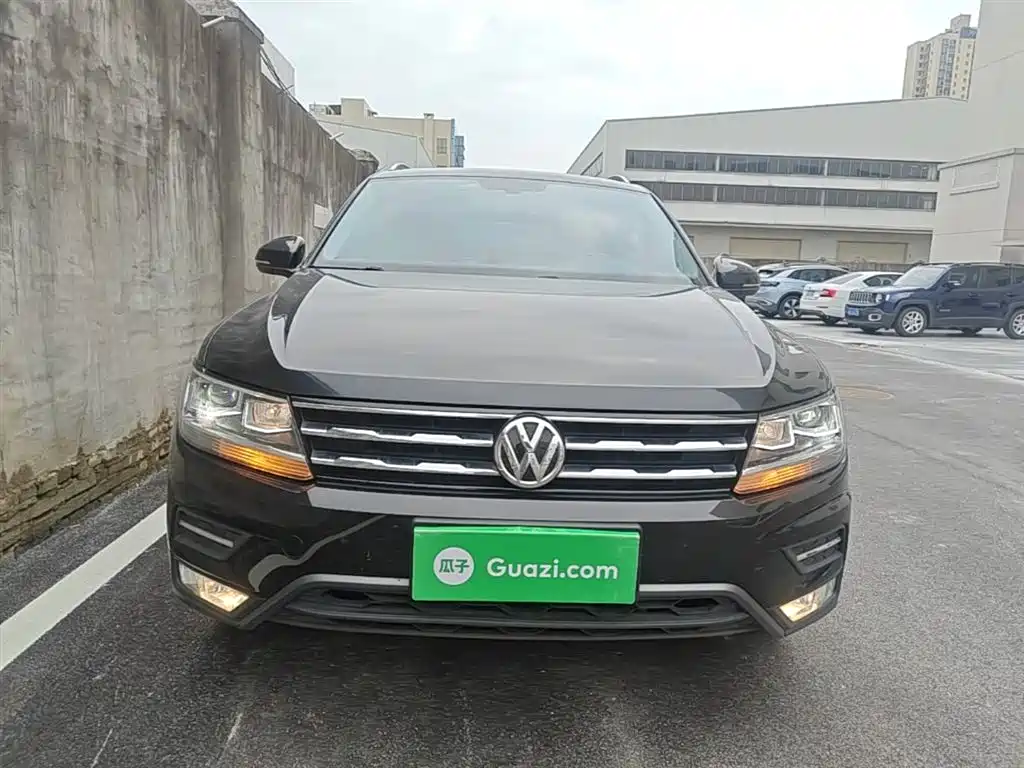 Volkswagen Tiguan L 2020 — фото 3