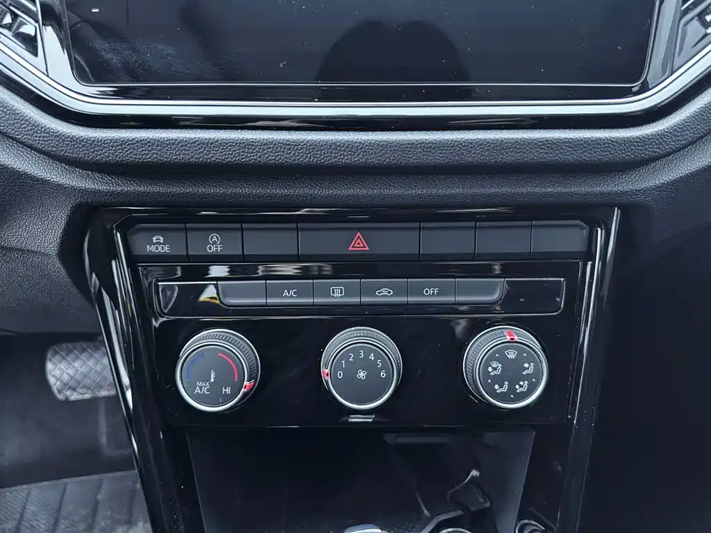 Volkswagen T-Roc 2021 — фото 20