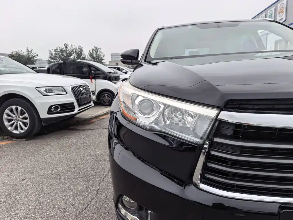 Toyota Highlander 2015