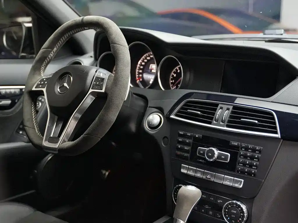 Mercedes-Benz C-Class AMG 2014 — фото 18
