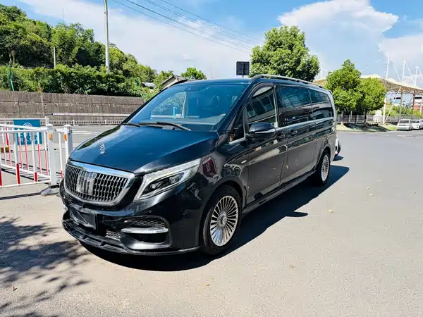 Mercedes-Benz V-Class 2017