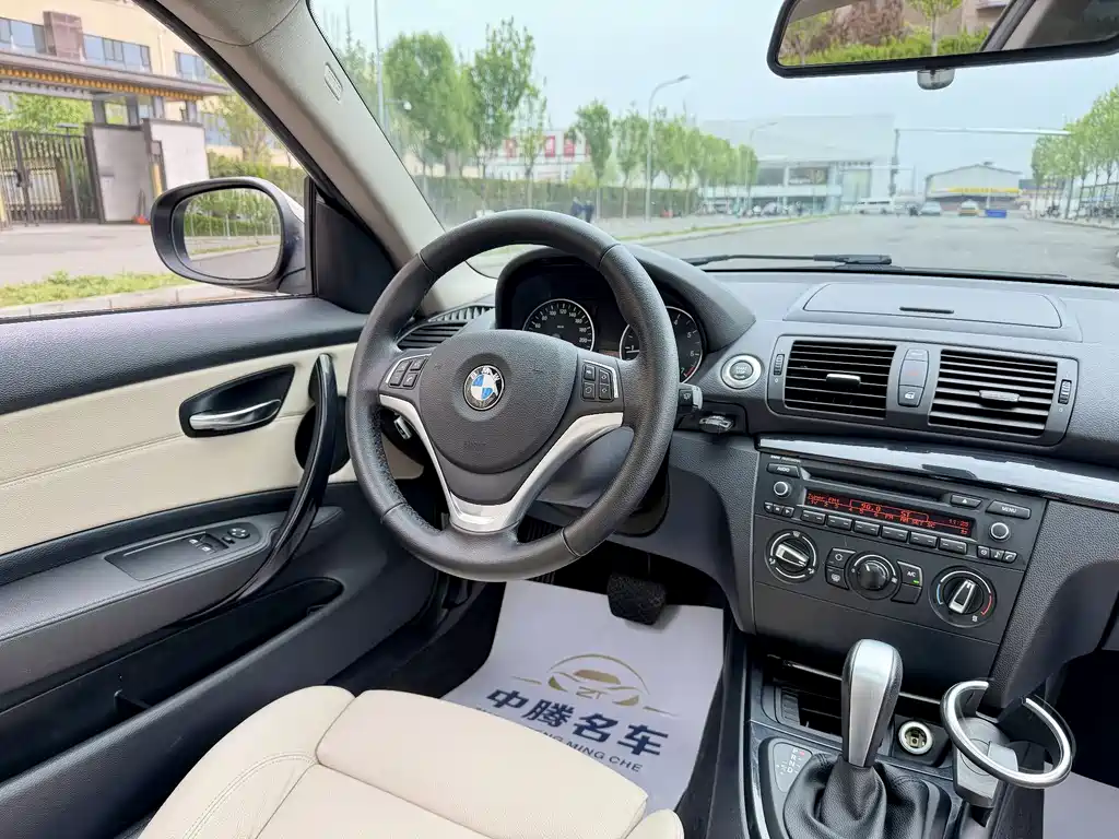 BMW 1 Series 2014 — фото 12