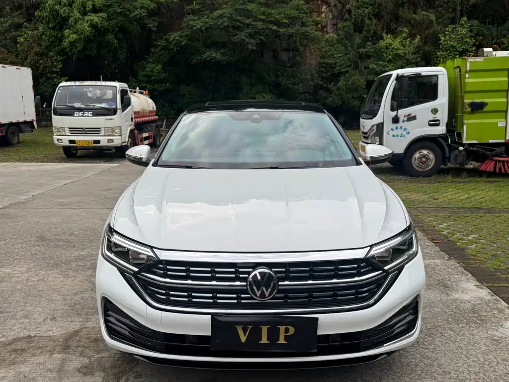 Volkswagen Sagitar 2024