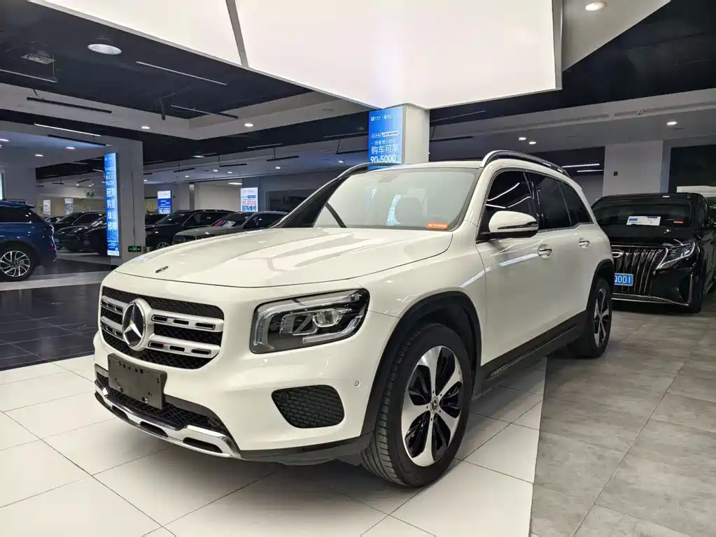 Mercedes-Benz GLB 2020 — фото 1