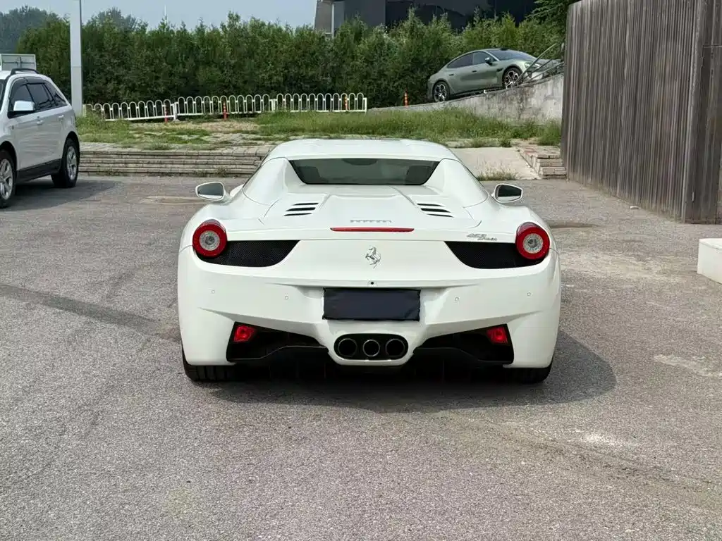 Ferrari 458 2015 — фото 11