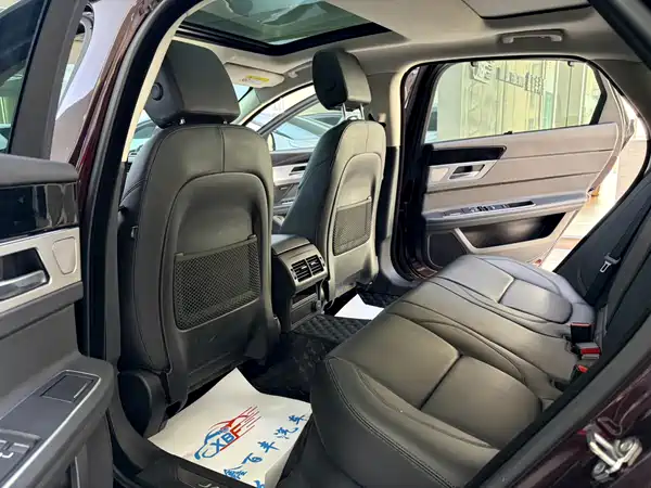 Jaguar XFL 2021